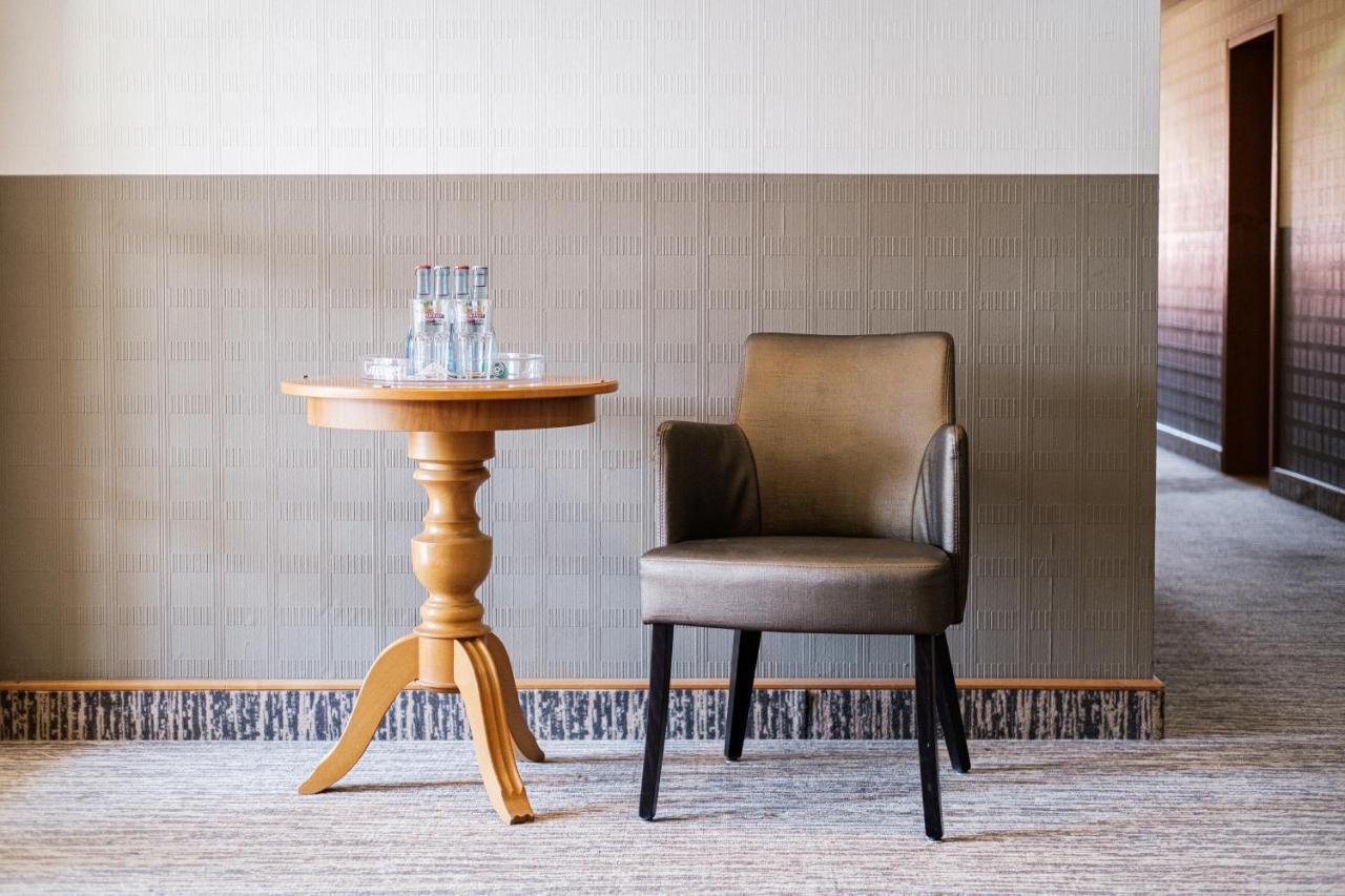 Hotel Pelikan Schwäbisch Gmünd Extérieur photo