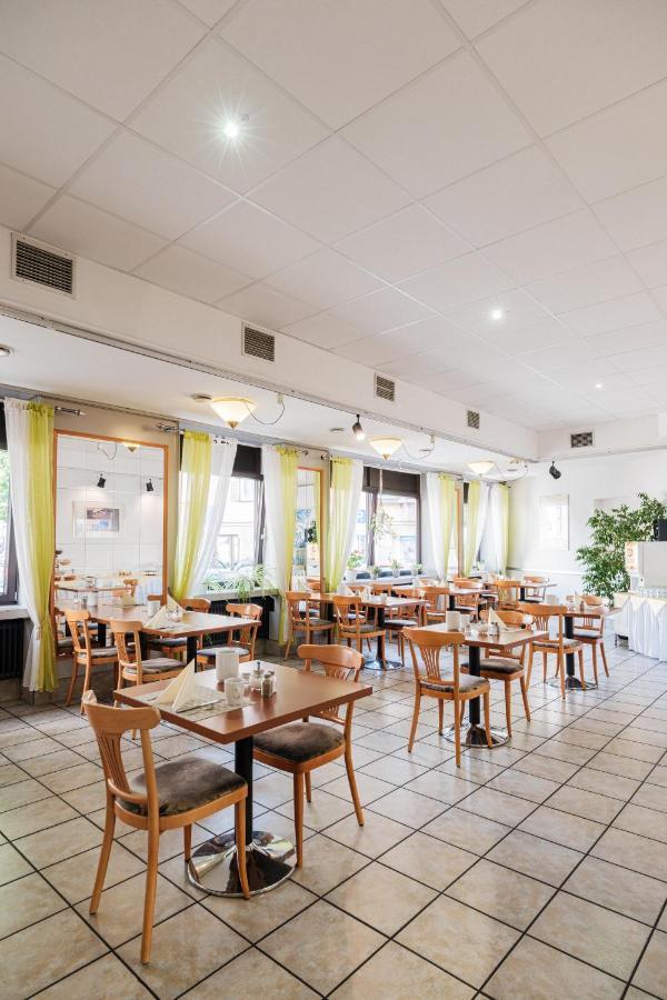 Hotel Pelikan Schwäbisch Gmünd Extérieur photo
