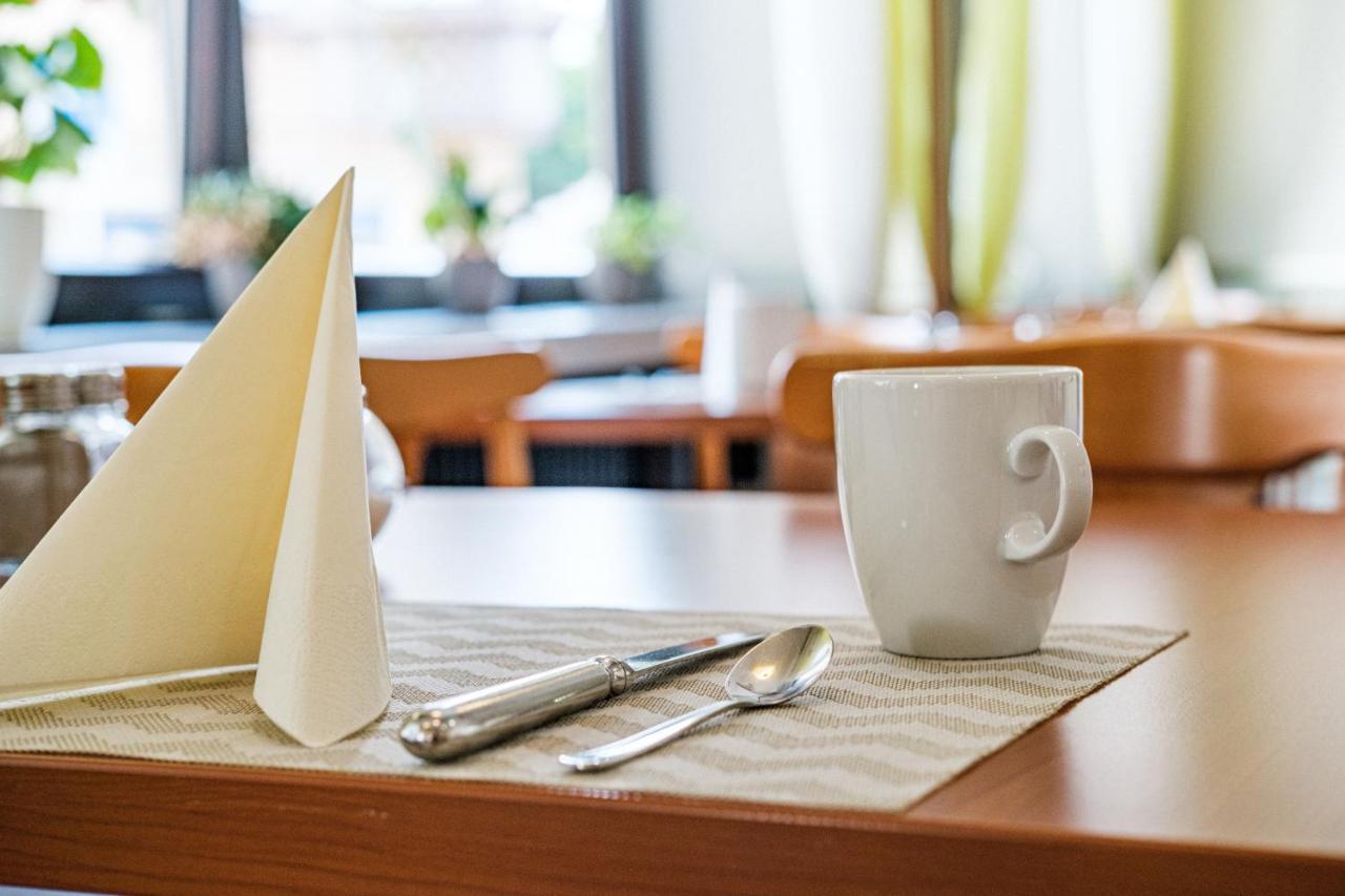Hotel Pelikan Schwäbisch Gmünd Extérieur photo