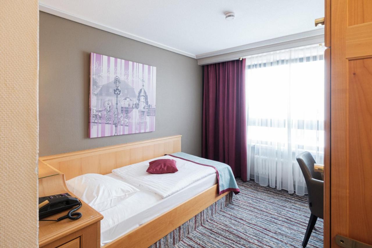 Hotel Pelikan Schwäbisch Gmünd Extérieur photo