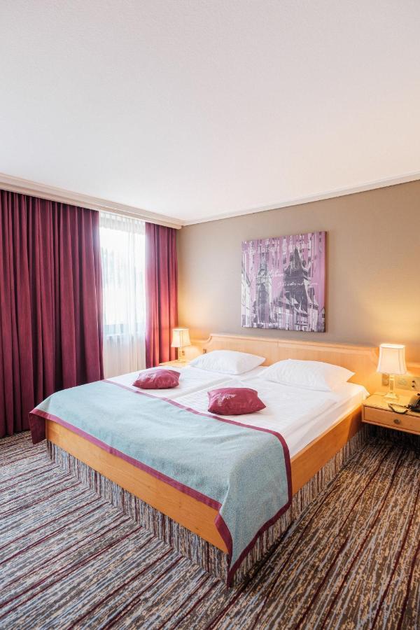 Hotel Pelikan Schwäbisch Gmünd Extérieur photo