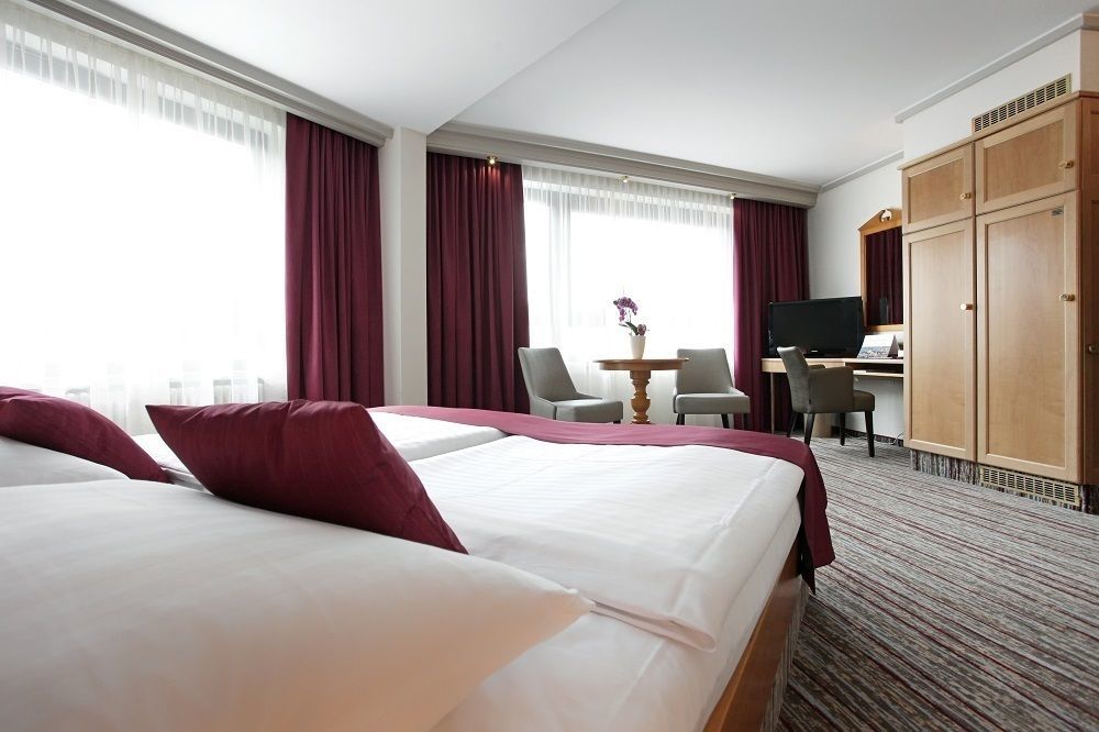 Hotel Pelikan Schwäbisch Gmünd Extérieur photo
